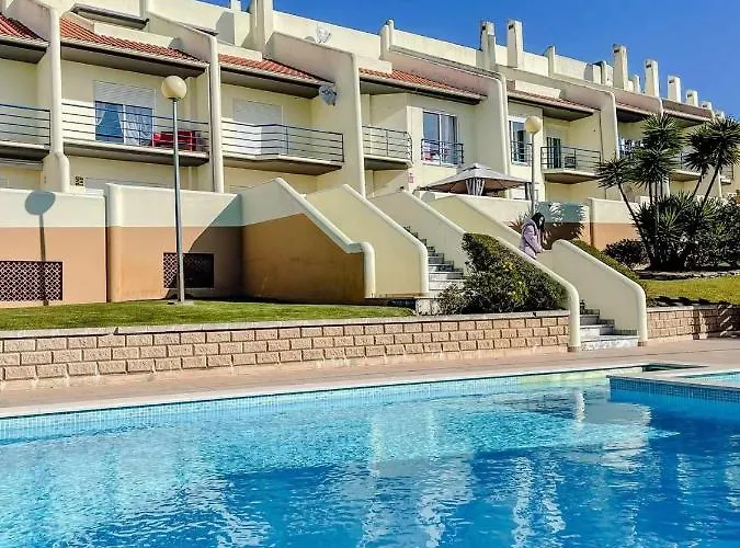 Peniche Master Bedroom With Sea View Balcony, Private Bathroom, Shared Kitchen, Swimming Pool, Surfing Resort